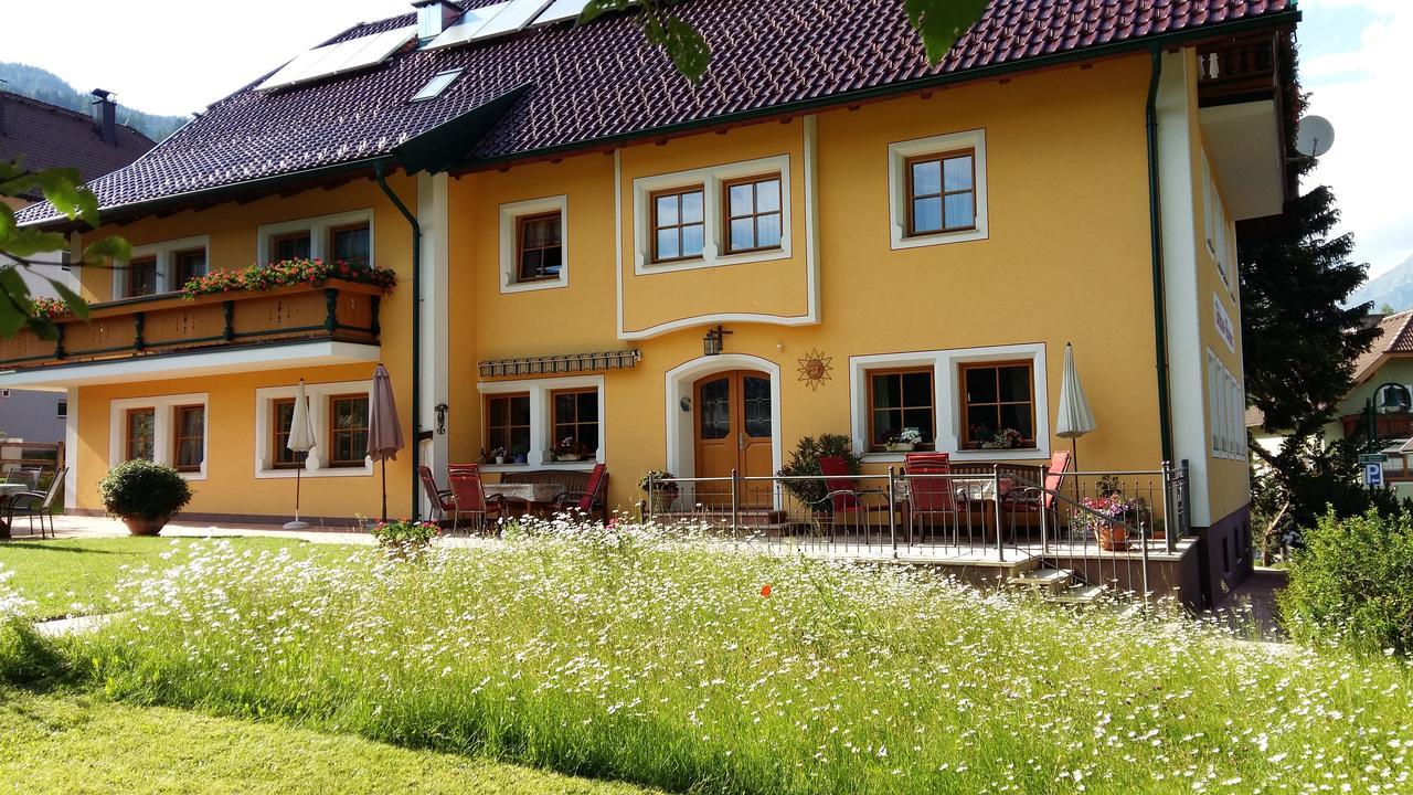 Gaestehaus Macheiner Lessach Oberdorf Buitenkant foto